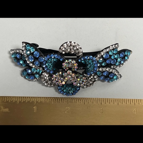 Beautiful Multi Colored Blues Swarovski Crystals Barrette - Picture 7 of 7